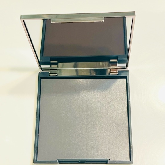 Makeup Geek Travel vault Z Palette NWT - Picture 3 of 3